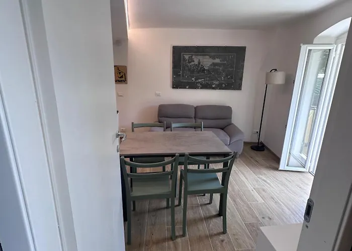 Kiwi In The Historic Center With A Small Terrace Apartman *
