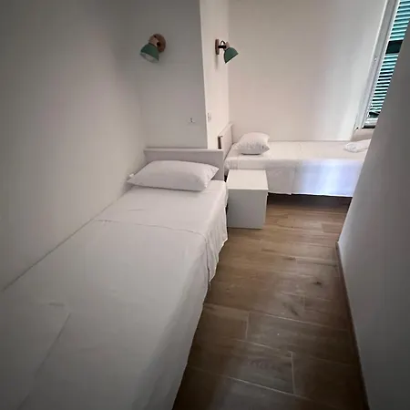 Apartment Kiwi In The Historic Center With A Small Terrace Levanto
